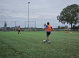 Training S.K.N.W.K. 2 en 3 van zaterdag 19 oktober 2024 (22/135)